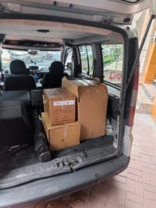 Acil sağlık ekipman taşımacılığı hizmeti, hayati tıbbi cihazların en kısa sürede sağlık merkezlerine ulaştırılmasını sağlar.